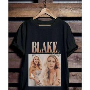 Blake Lively Classic Celebrity Style Graphic Unisex T-Shirt